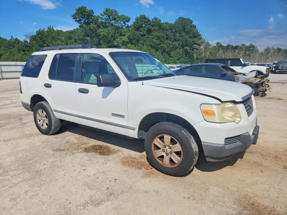 Photo 4 from auction – 2006 FORD EXPLORER with VIN 1FMEU62EX6UB54055
