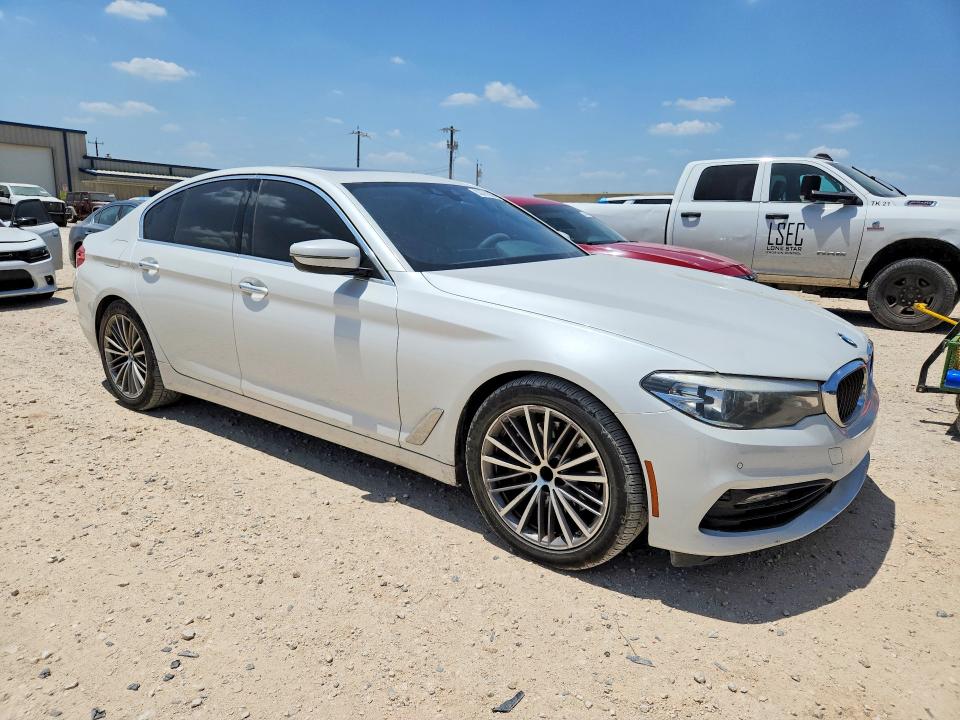 Фото 4 с аукциона – 2018 BMW 540 с VIN WBAJE5C53JG917546
