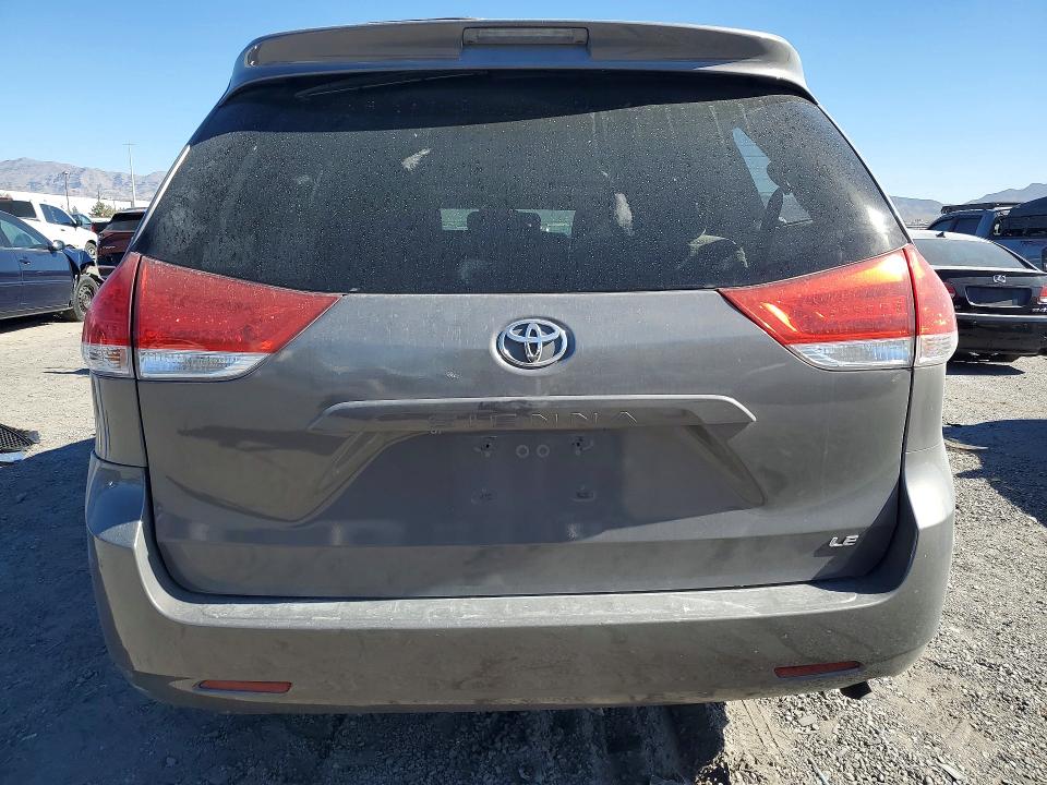 Photo 6 from auction – 2014 TOYOTA SIENNA with VIN 5TDKK3DC6ES484348