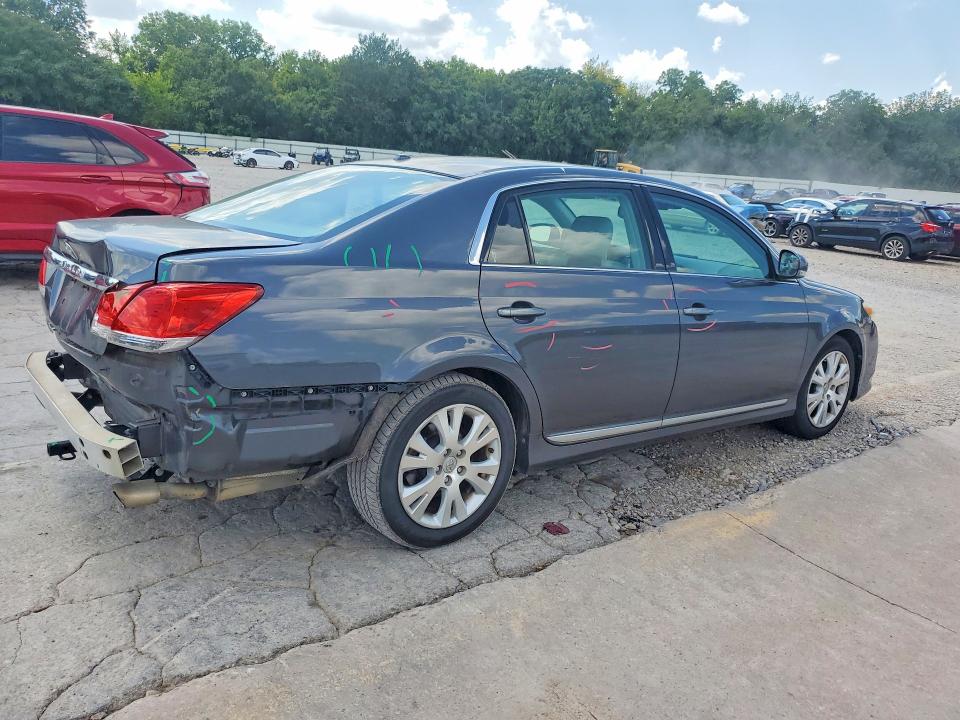 Photo 3 from auction – 2012 TOYOTA AVALON with VIN 4T1BK3DB1CU444514