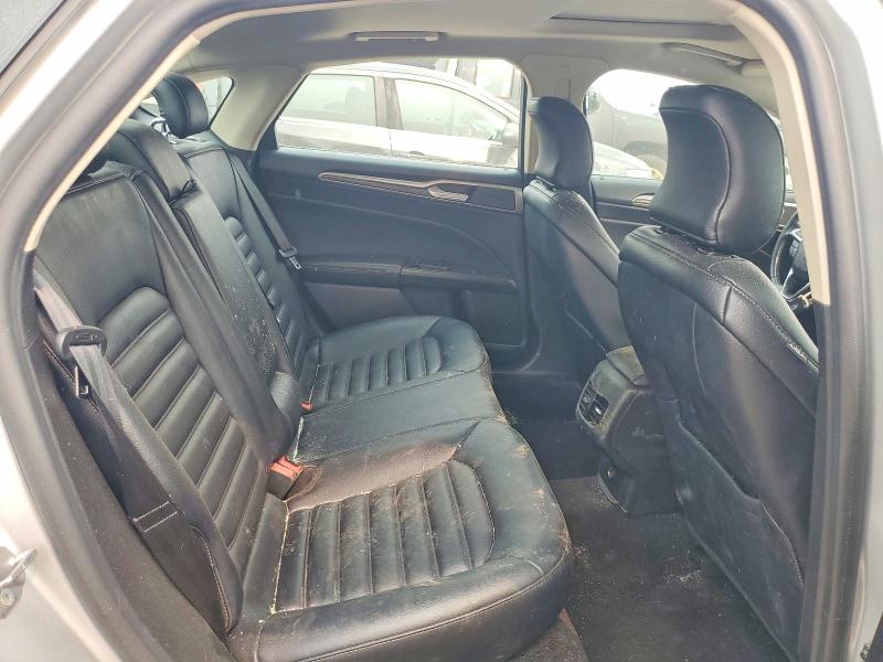 Photo 10 from auction – 2019 FORD FUSION with VIN 3FA6P0CD4KR140937