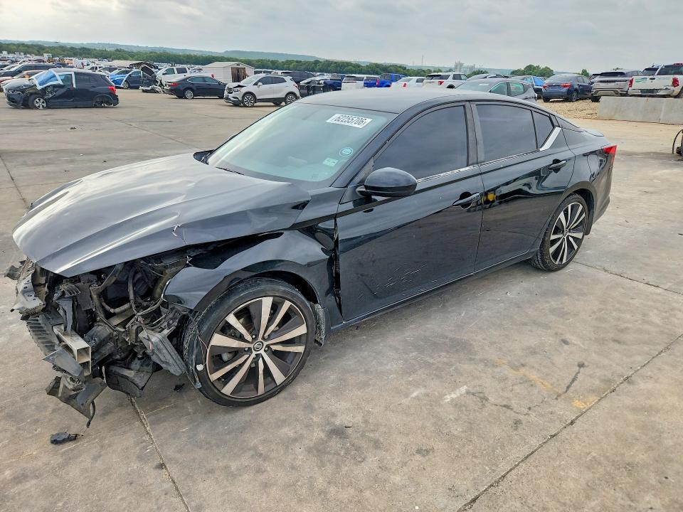 NISSAN ALTIMA 2019 with VIN 1N4BL4CV3KN323274 - Photo from auction
