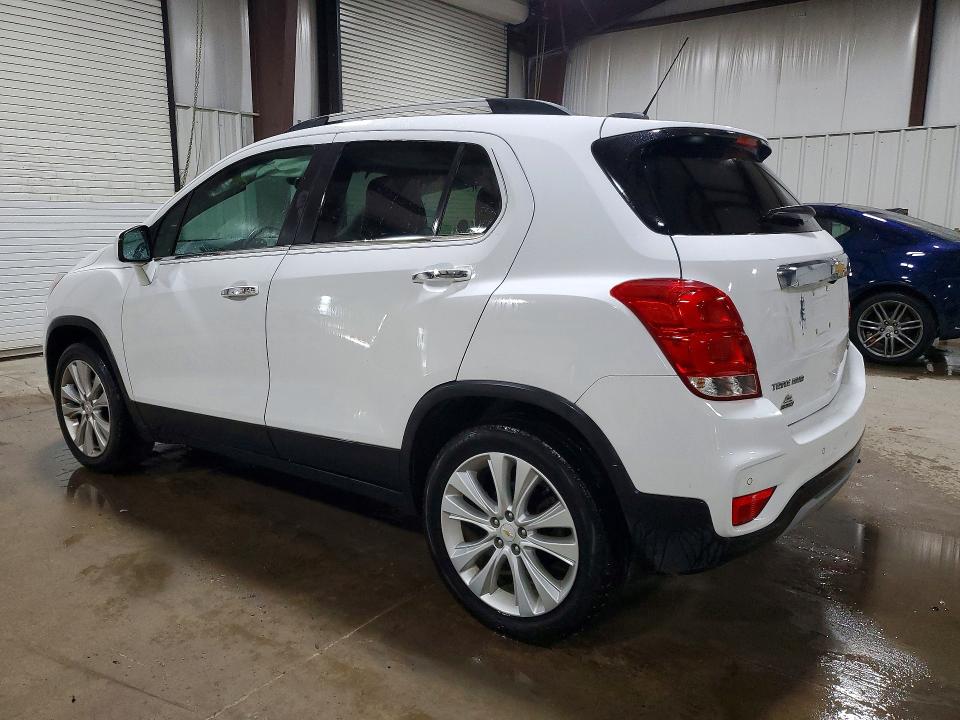 Photo 2 from auction – 2020 CHEVROLET TRAX with VIN KL7CJRSB5LB317405