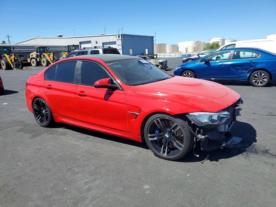 صورة رقم 4 من المزاد - 2015 BMW M3 مع VIN WBS3C9C58FP804751