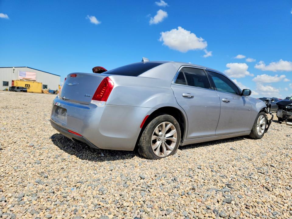 Photo 3 from auction – 2016 CHRYSLER 300 with VIN 2C3CCAAG9GH224433