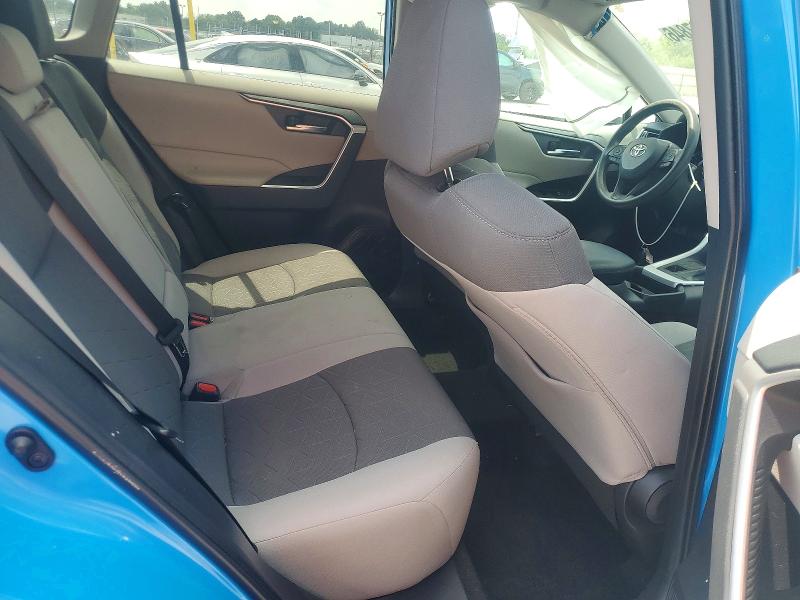 Photo 11 from auction – 2020 TOYOTA RAV4 with VIN 2T3P1RFV0LC061207
