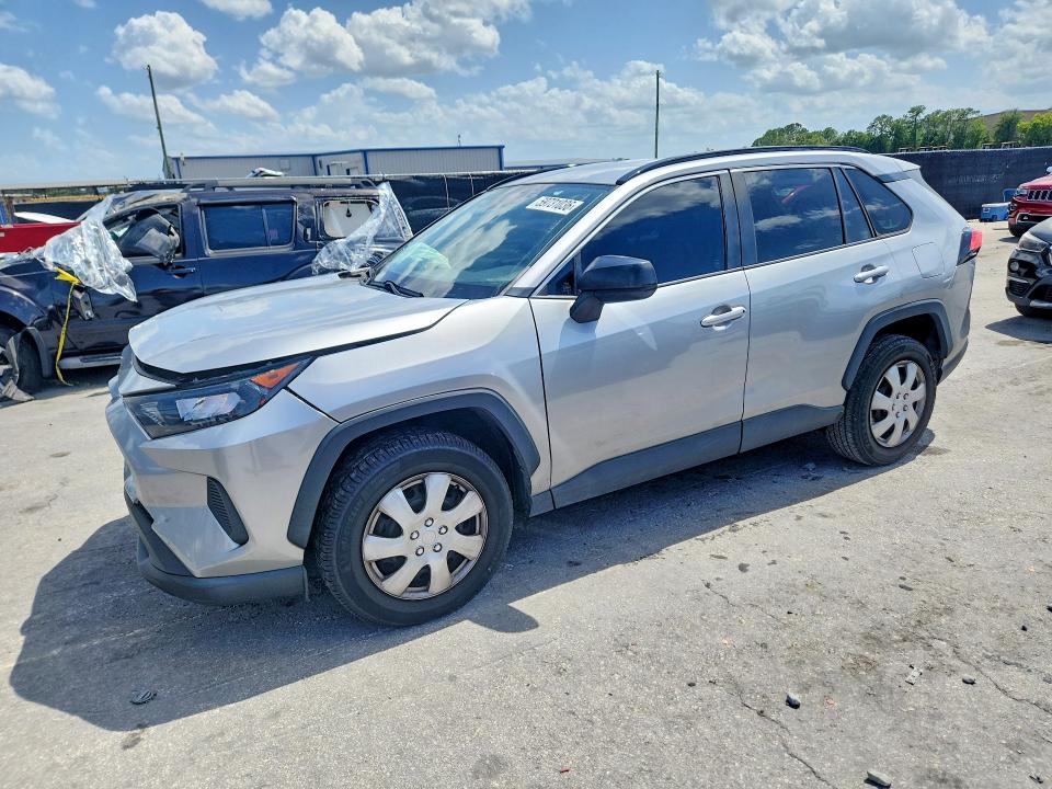 TOYOTA RAV4 2019 with VIN JTMH1RFV3KD034498 - Photo from auction