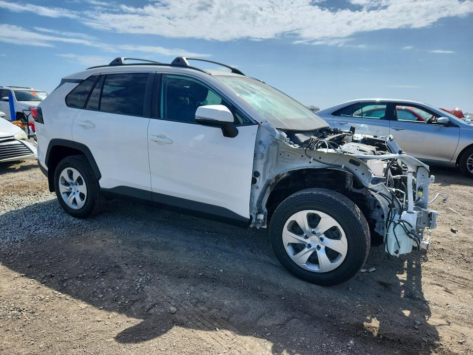 Photo 4 from auction – 2020 TOYOTA RAV4 with VIN 2T3K1RFV0LW087461
