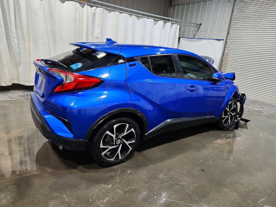 Photo 3 from auction – 2018 TOYOTA C-HR with VIN NMTKHMBX9JR024376