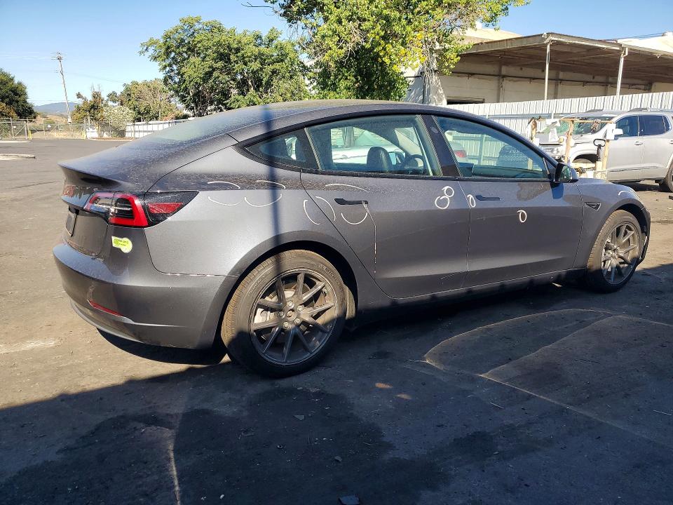 Photo 3 from auction – 2023 TESLA MODEL 3 with VIN 5YJ3E1EA1PF417628