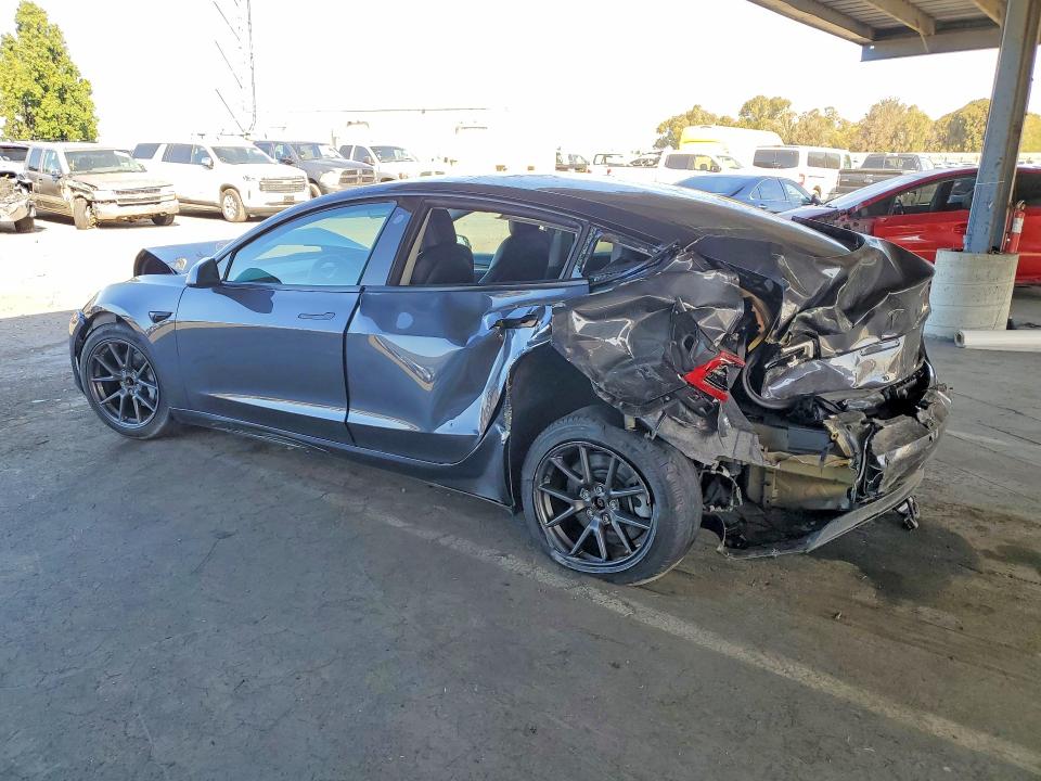 Photo 2 from auction – 2022 TESLA MODEL 3 with VIN 5YJ3E1EA8NF102709
