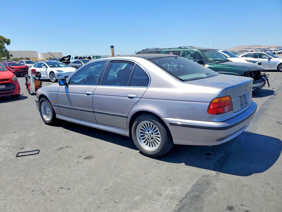 Photo 2 from auction – 1998 BMW 540 with VIN WBADE6321WBW58617