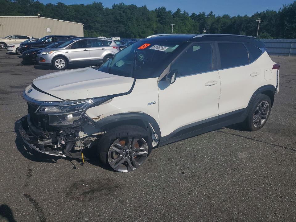 KIA SELTOS 2021 with VIN KNDEUCAA9M7054560 - Photo from auction
