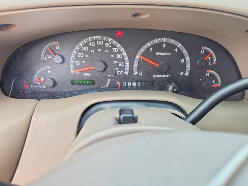 Photo 9 from auction – 2001 FORD F150 with VIN 1FTRW08L01KC64345