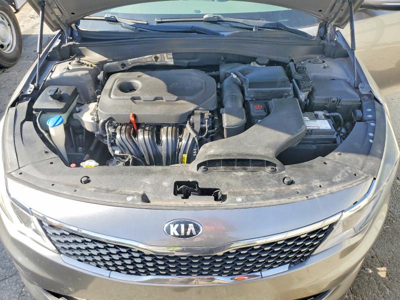 Photo 11 from auction – 2016 KIA OPTIMA with VIN 5XXGU4L39GG009496