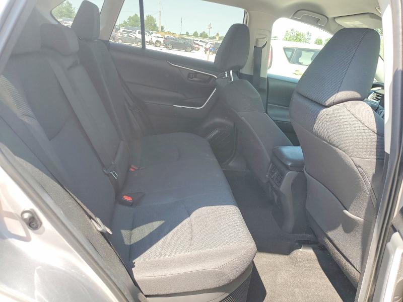 Photo 11 from auction – 2021 TOYOTA RAV4 with VIN 4T3LWRFV6MU015137