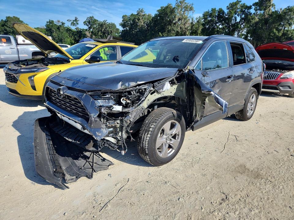 TOYOTA RAV4 2023 with VIN 2T3W1RFV0PC235455 - Photo from auction