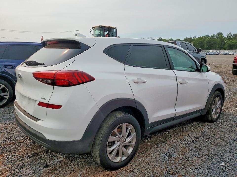 Photo 3 from auction – 2020 HYUNDAI TUCSON with VIN KM8J2CA47LU212971