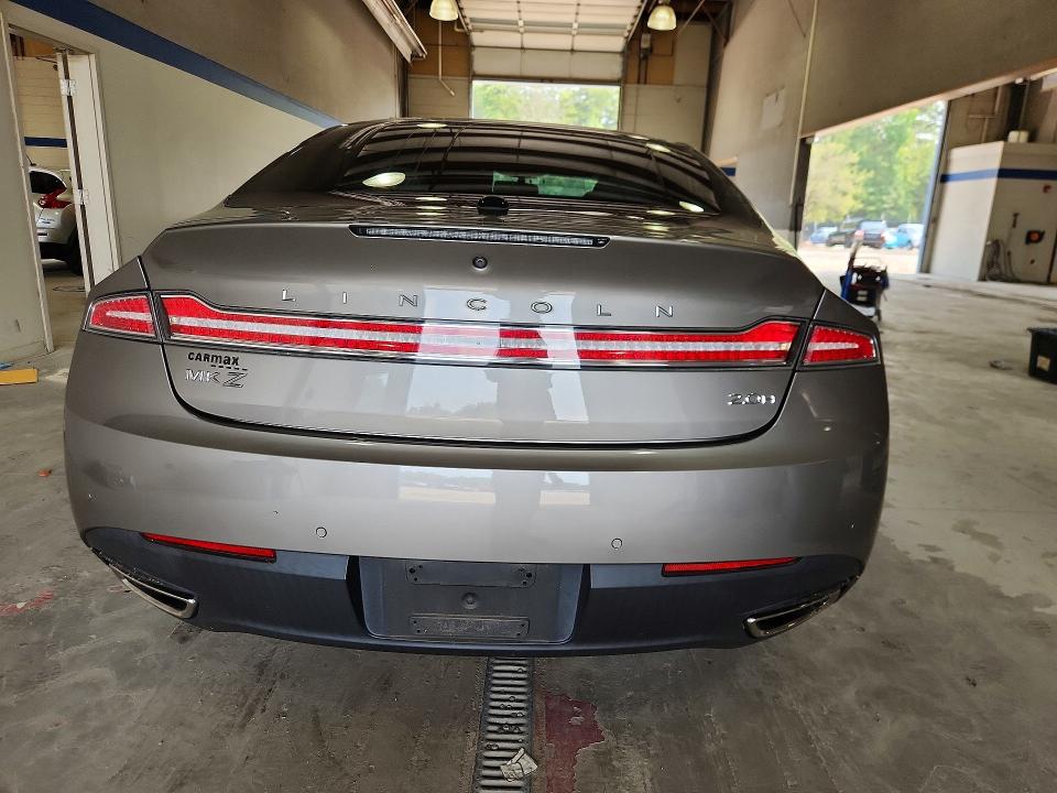 Photo 6 from auction – 2016 LINCOLN MKZ with VIN 3LN6L2LU7GR630941