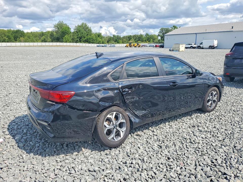 Photo 3 from auction – 2021 KIA FORTE with VIN 3KPF24ADXME359611
