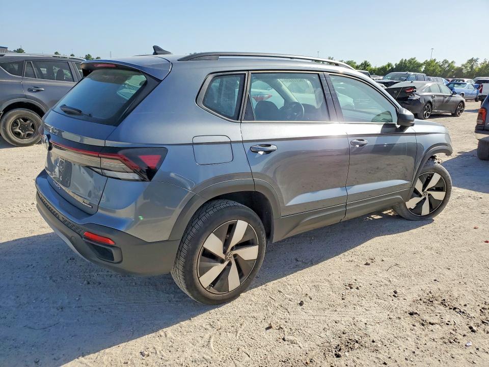 Photo 3 from auction – 2025 VOLKSWAGEN TAOS with VIN 3VV8C7B20SM047757