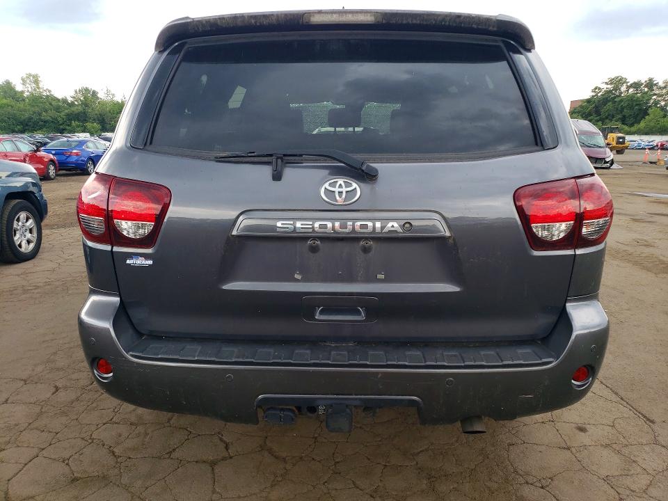 Снимка 6 от търг – 2018 TOYOTA SEQUOIA с VIN 5TDBY5G13JS164693