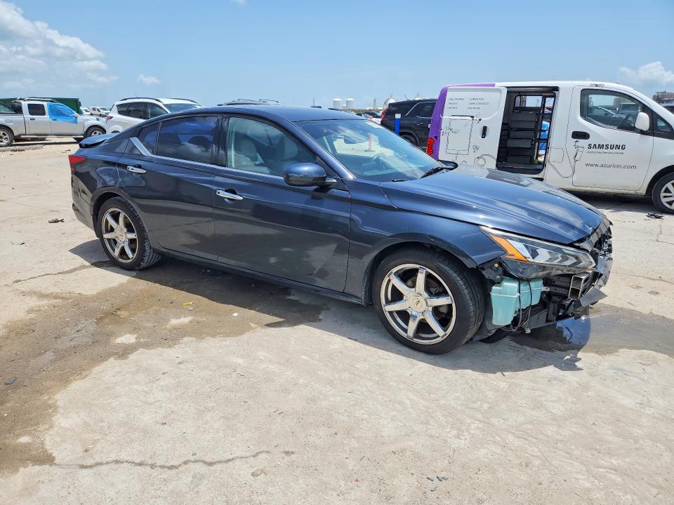 Photo 4 from auction – 2019 NISSAN ALTIMA with VIN 1N4BL4DV2KN304777
