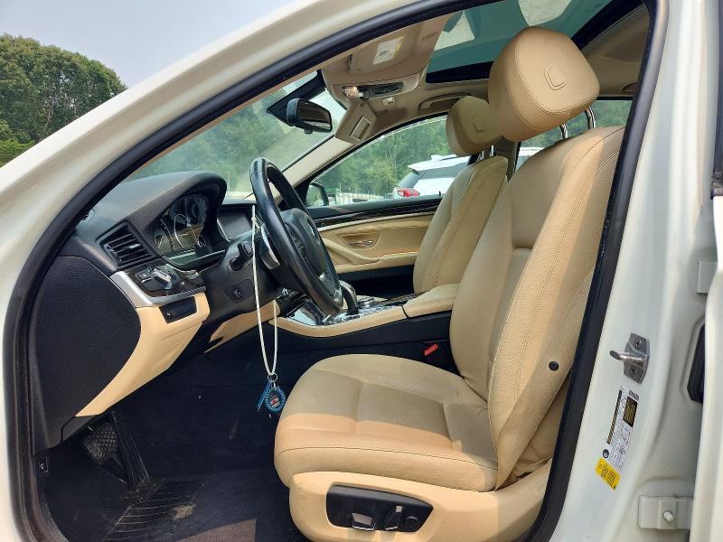 Photo 7 from auction – 2016 BMW 528 with VIN WBA5A5C57GD525936