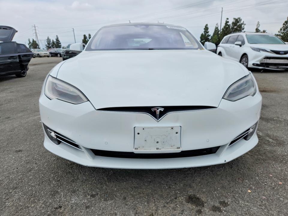 Photo 5 from auction – 2016 TESLA MODEL S with VIN 5YJSA1E47GF145197