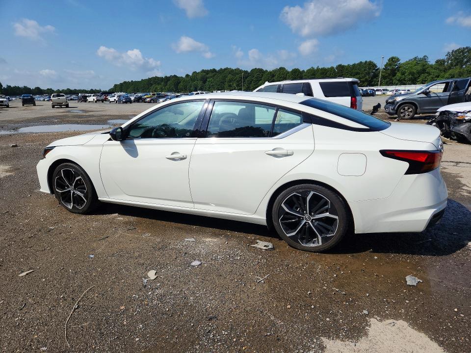 Photo 2 from auction – 2024 NISSAN ALTIMA with VIN 1N4BL4CVXRN347047