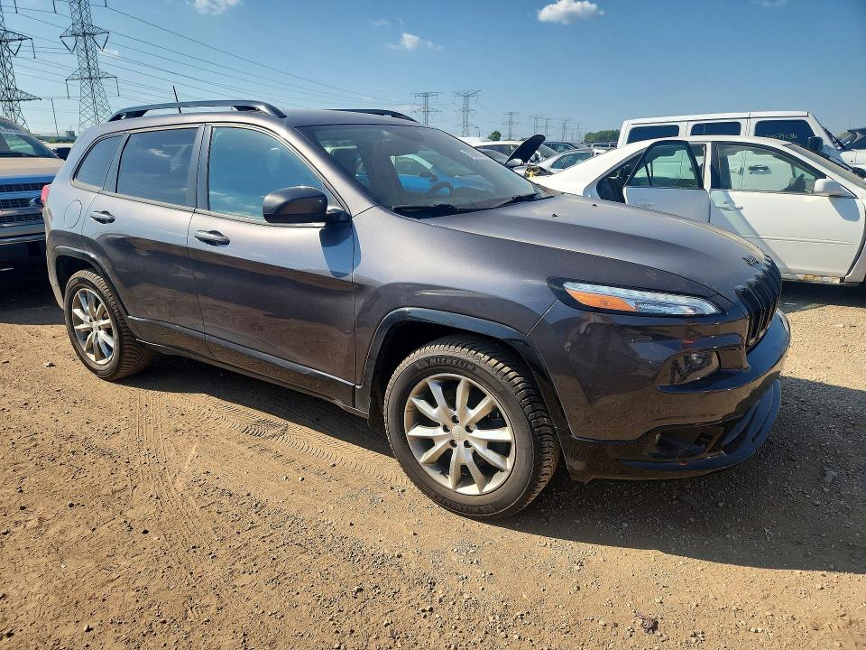 Zdjęcie 4 z aukcji – 2018 JEEP CHEROKEE z VIN 1C4PJMCX8JD597713