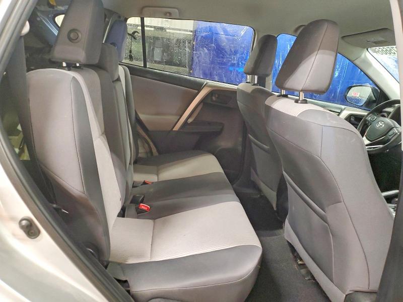 Photo 11 from auction – 2015 TOYOTA RAV4 with VIN 2T3BFREVXFW344102