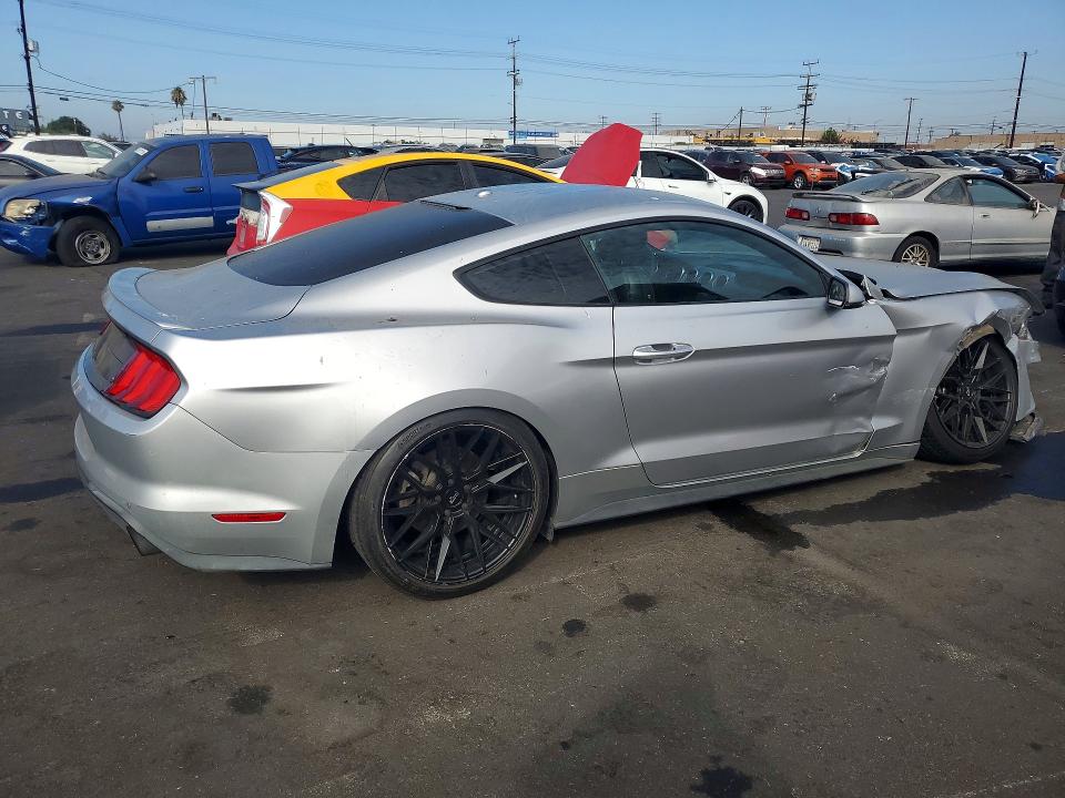 Photo 3 from auction – 2018 FORD MUSTANG with VIN 1FA6P8TH9J5156621