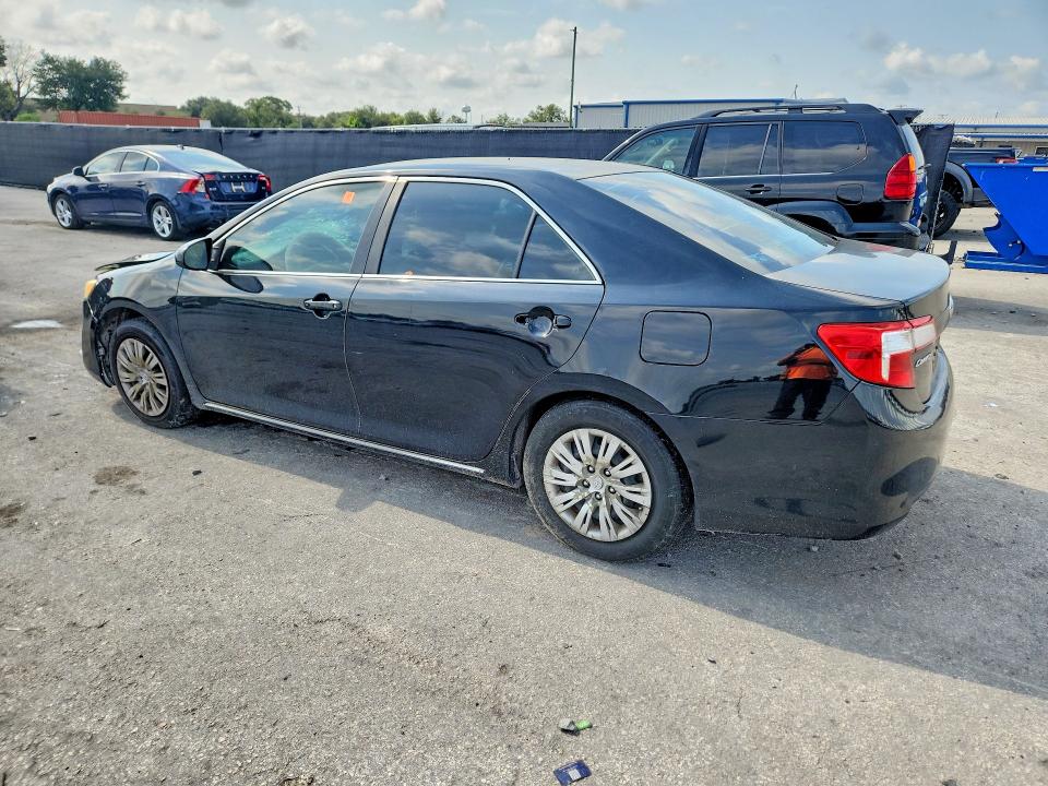Photo 2 from auction – 2014 TOYOTA CAMRY with VIN 4T1BF1FK6EU426194