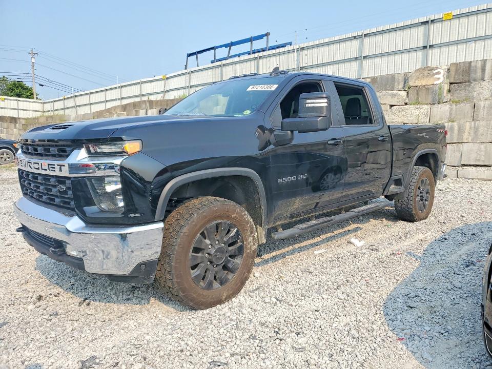 CHEVROLET SILVERADO 2020 with VIN 1GC4YNEY2LF332934 - Photo from auction