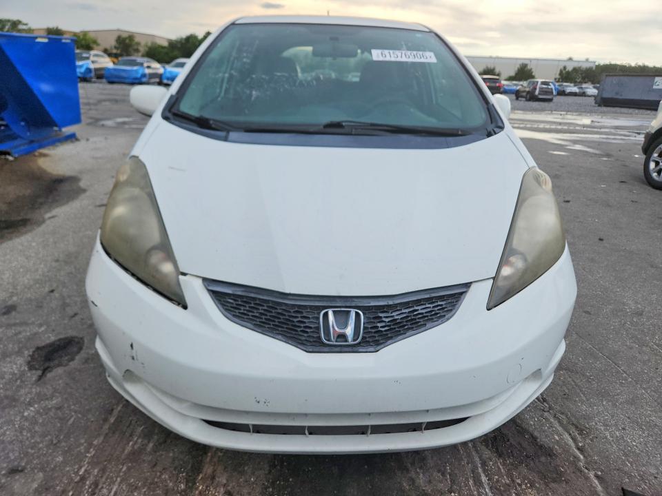 Photo 5 from auction – 2013 HONDA FIT with VIN JHMGE8H34DC018324