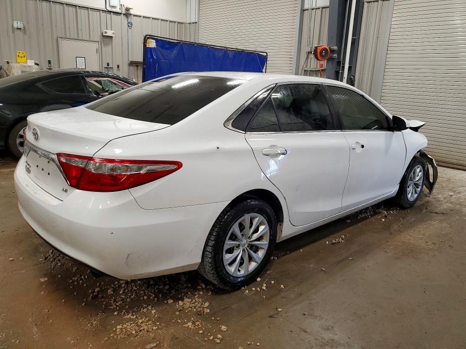 Photo 3 from auction – 2017 TOYOTA CAMRY with VIN 4T1BF1FK4HU727759