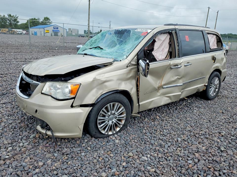 2013 CHRYSLER TOWN & COUNTRY - Търг №62753236