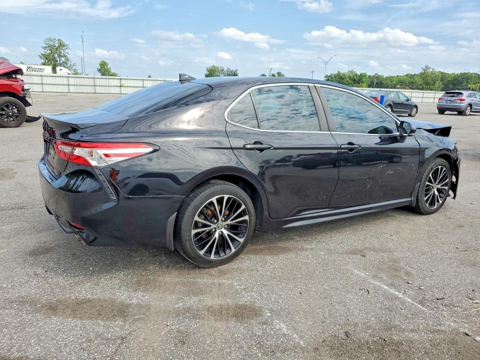Photo 3 from auction – 2020 TOYOTA CAMRY with VIN 4T1M11BK0LU003184