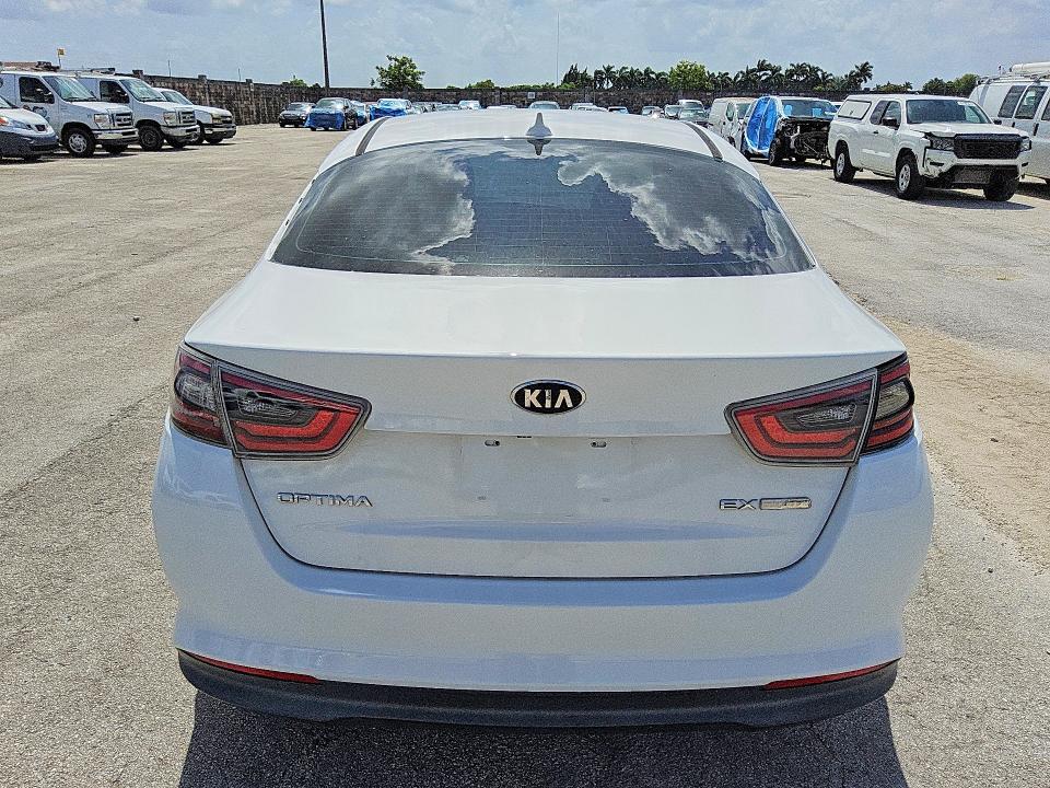 Photo 6 from auction – 2016 KIA OPTIMA with VIN KNAGN4AD3G5094135