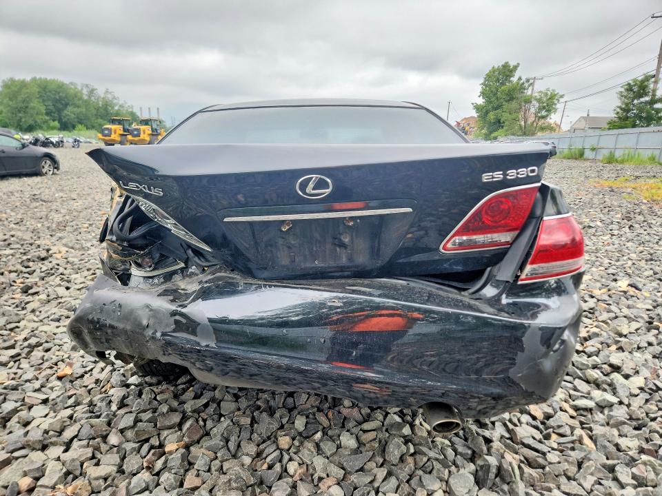 Foto 6 de la subasta – 2005 LEXUS ES con VIN JTHBA30G155089199
