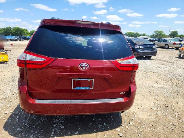 Photo 6 from auction – 2018 TOYOTA SIENNA with VIN 5TDYZ3DCXJS950010