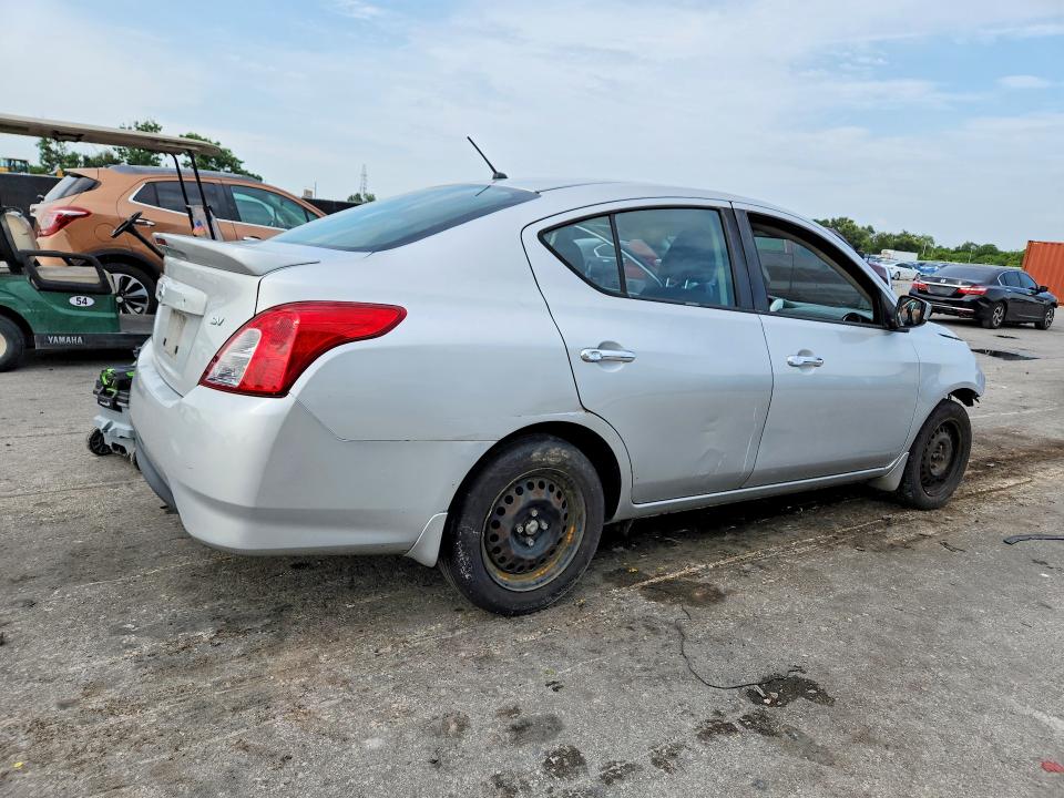 Photo 3 from auction – 2019 NISSAN VERSA with VIN 3N1CN7APXKL879440