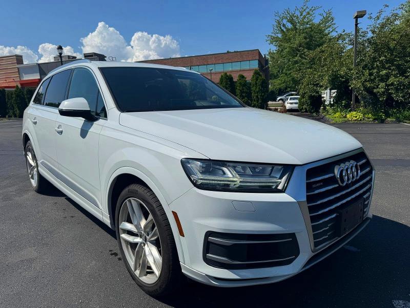 Photo 4 from auction – 2018 AUDI Q7 with VIN WA1VAAF77JD018948