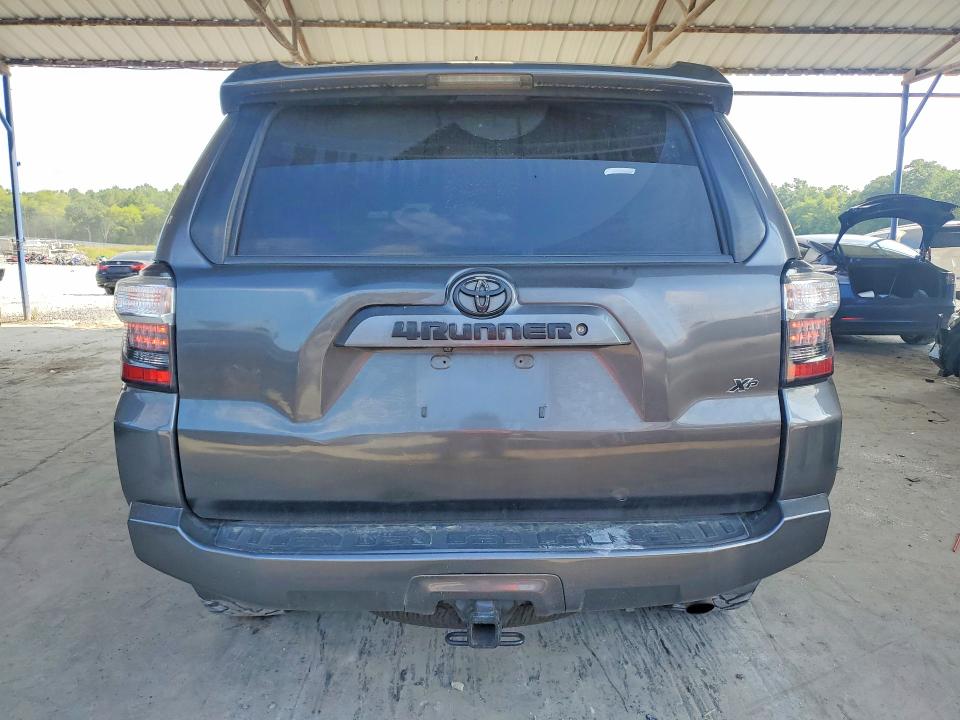 Photo 6 from auction – 2017 TOYOTA 4RUNNER with VIN JTEBU5JR2H5455028