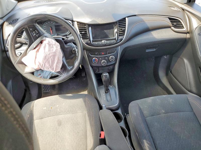 Photo 8 from auction – 2019 CHEVROLET TRAX with VIN 3GNCJNSB2KL197630
