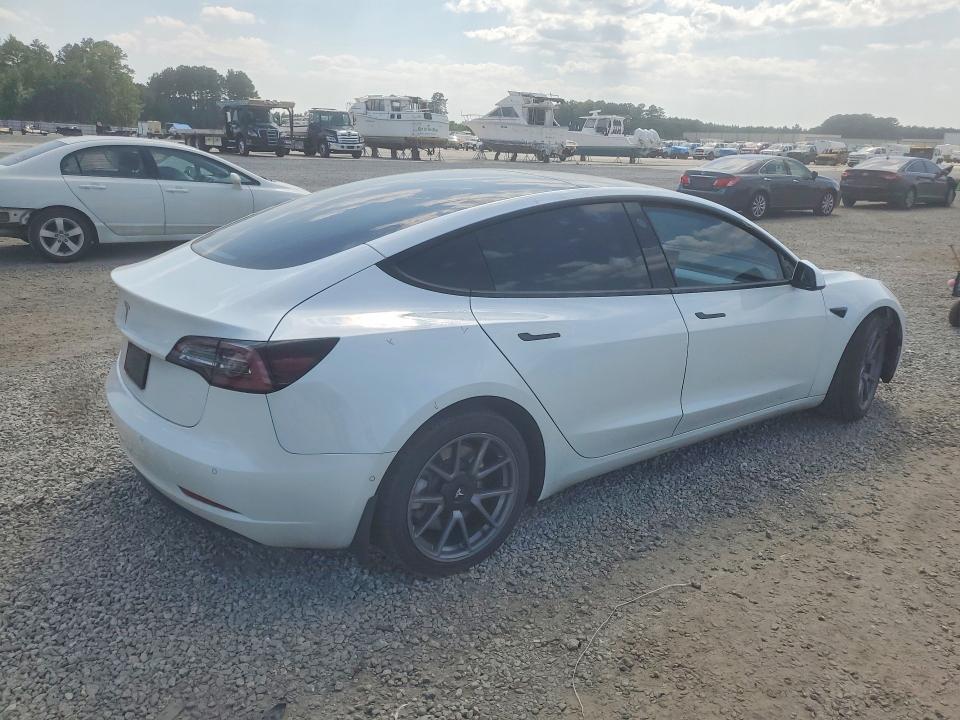 Photo 3 from auction – 2021 TESLA MODEL 3 with VIN 5YJ3E1EA8MF851881