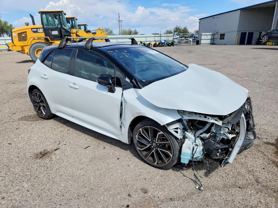 Photo 4 from auction – 2022 TOYOTA COROLLA with VIN JTNC4MBE4N3156609