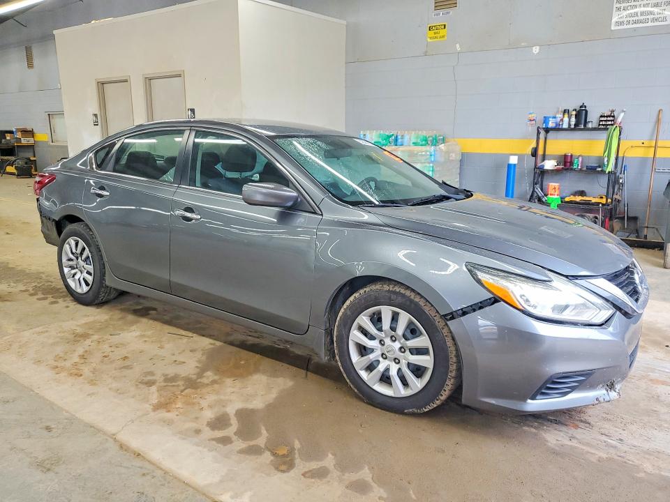 Photo 4 from auction – 2018 NISSAN ALTIMA with VIN 1N4AL3AP6JC479720