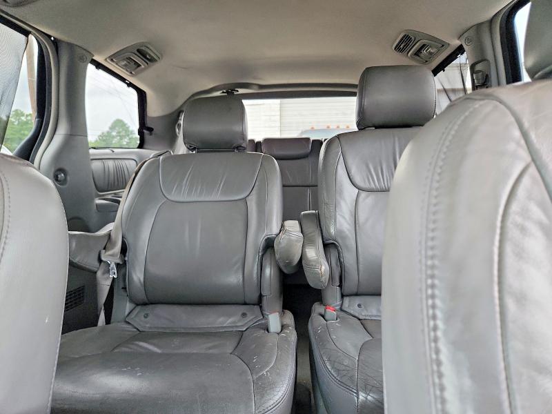 Photo 10 from auction – 2008 TOYOTA SIENNA with VIN 5TDBK22C28S018563